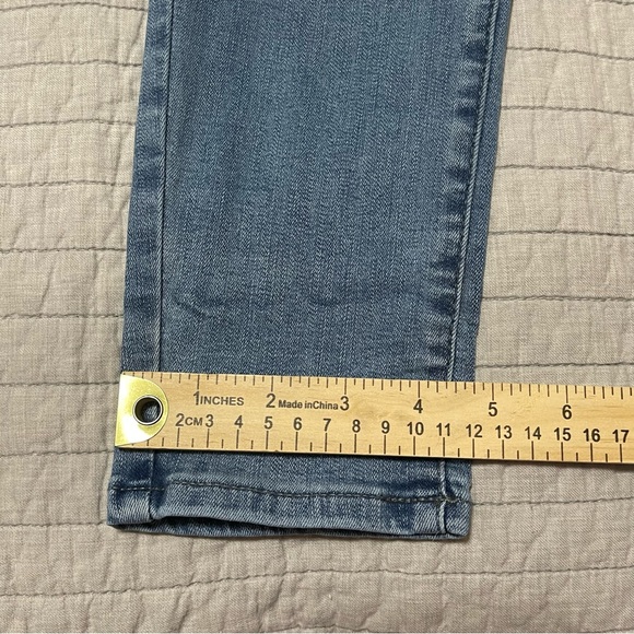 Aeropostale High Rise Jegging Medium Wash Size 10 Reg - Picture 7 of 9